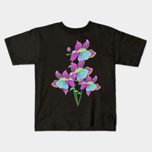 Beautiful blossoming Columbine Flower petals Wild flower lover Kids T-Shirt